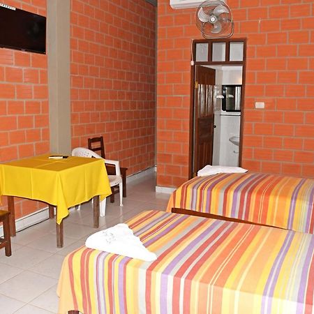 Hotel Ambaibo รัวเรนาบาเก ภายนอก รูปภาพ